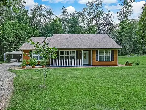 459 Honeysuckle Dr