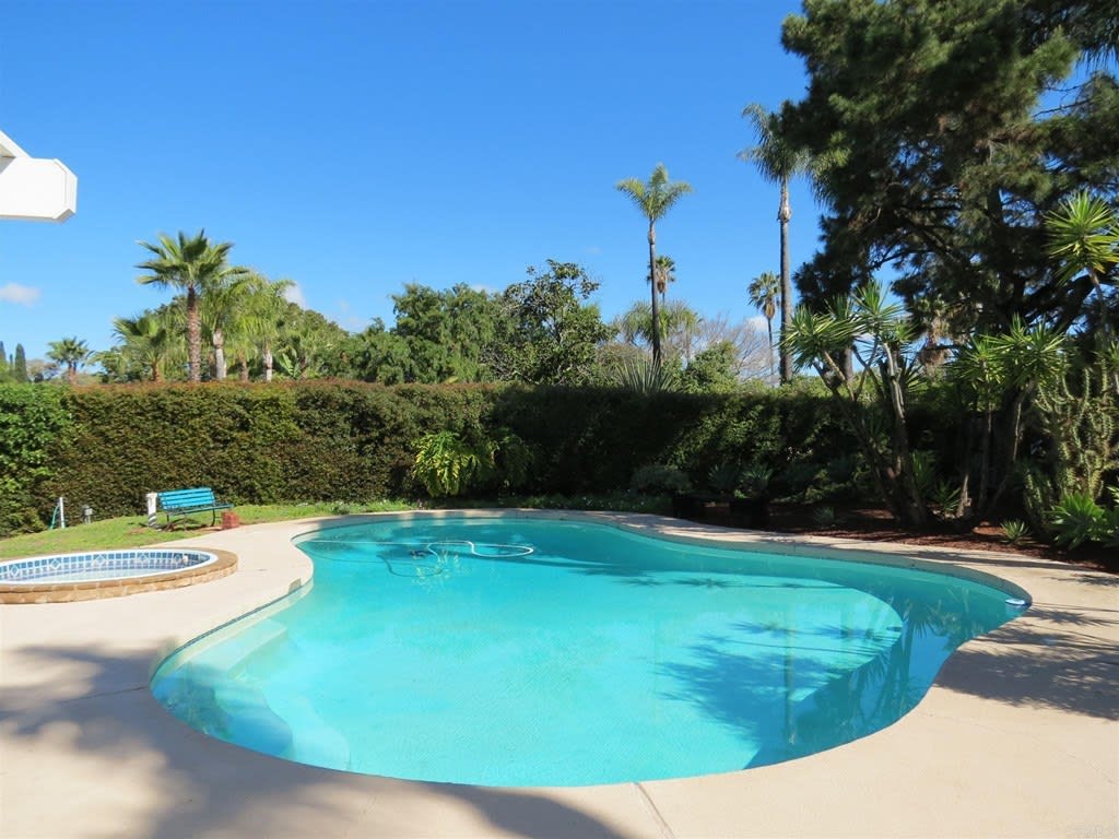 2267 Alta Vista Drive