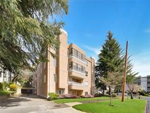 302-456 Linden Ave