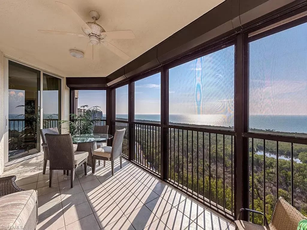 7425 Pelican Bay Blvd, Ph 2203