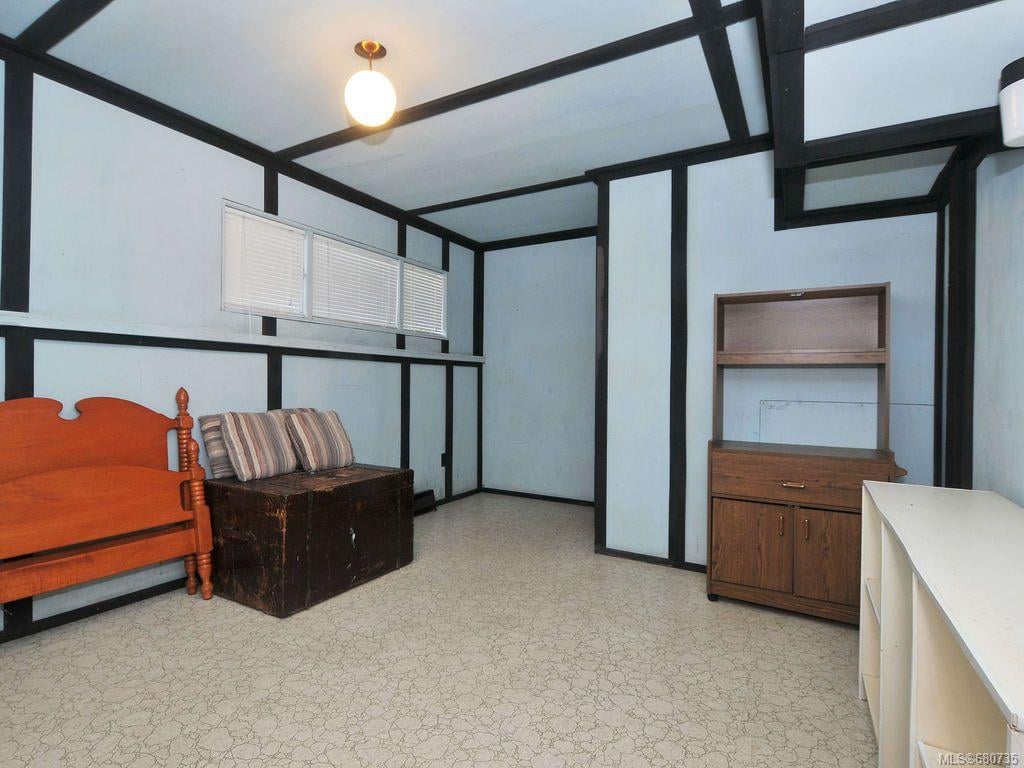 1259 Tattersall Dr, Saanich