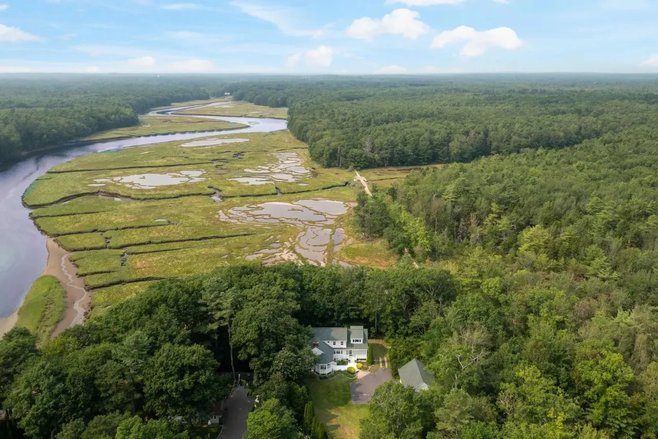 New Listing! 201 Western Avenue, Kennebunk, ME 04043 – $1,600,000