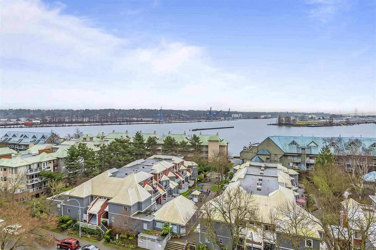 902-1065 Quayside Dr