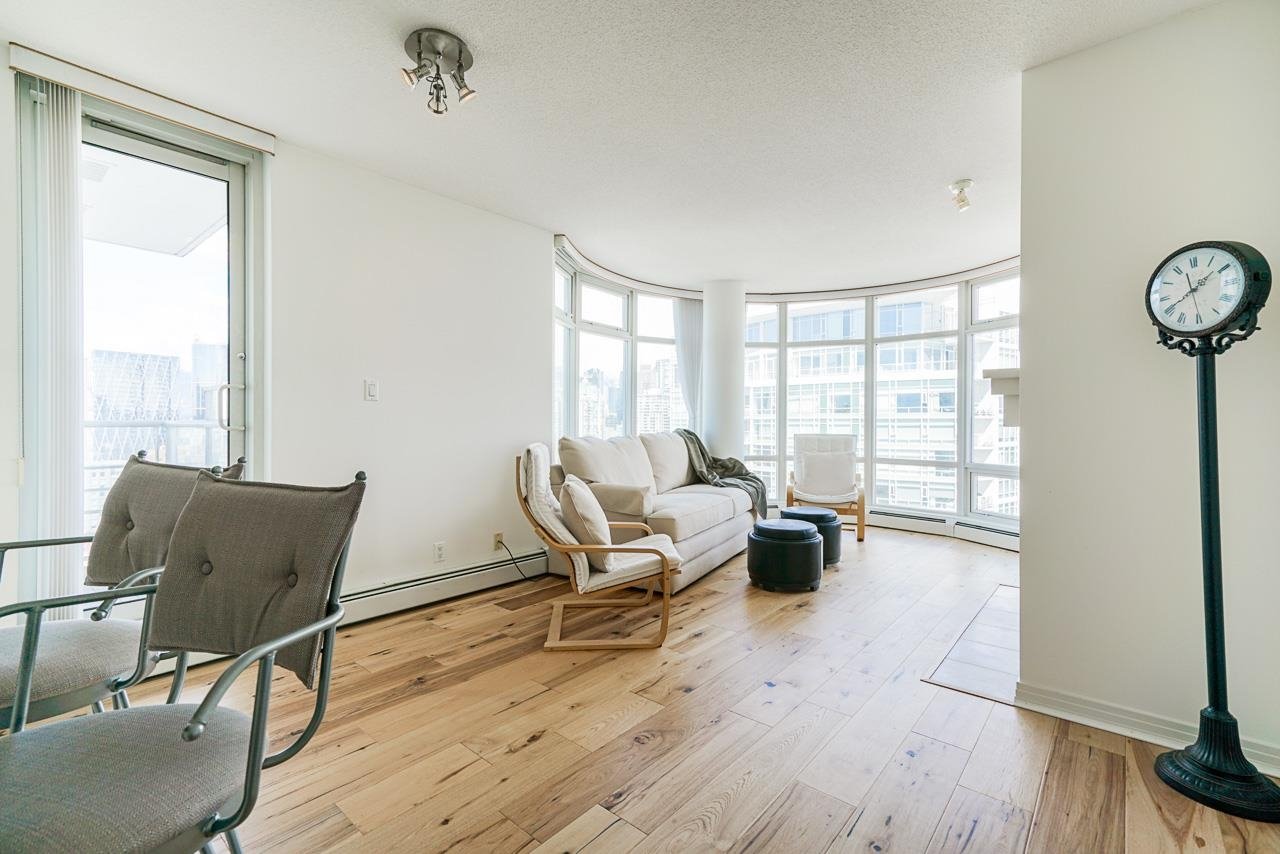 3205-1199 Marinaside Crescent, Vancouver