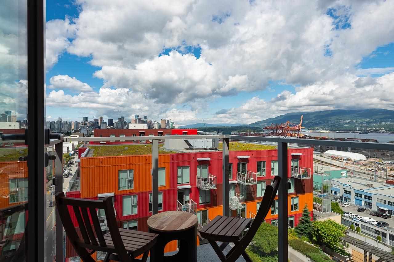 PH8-983 E Hastings St