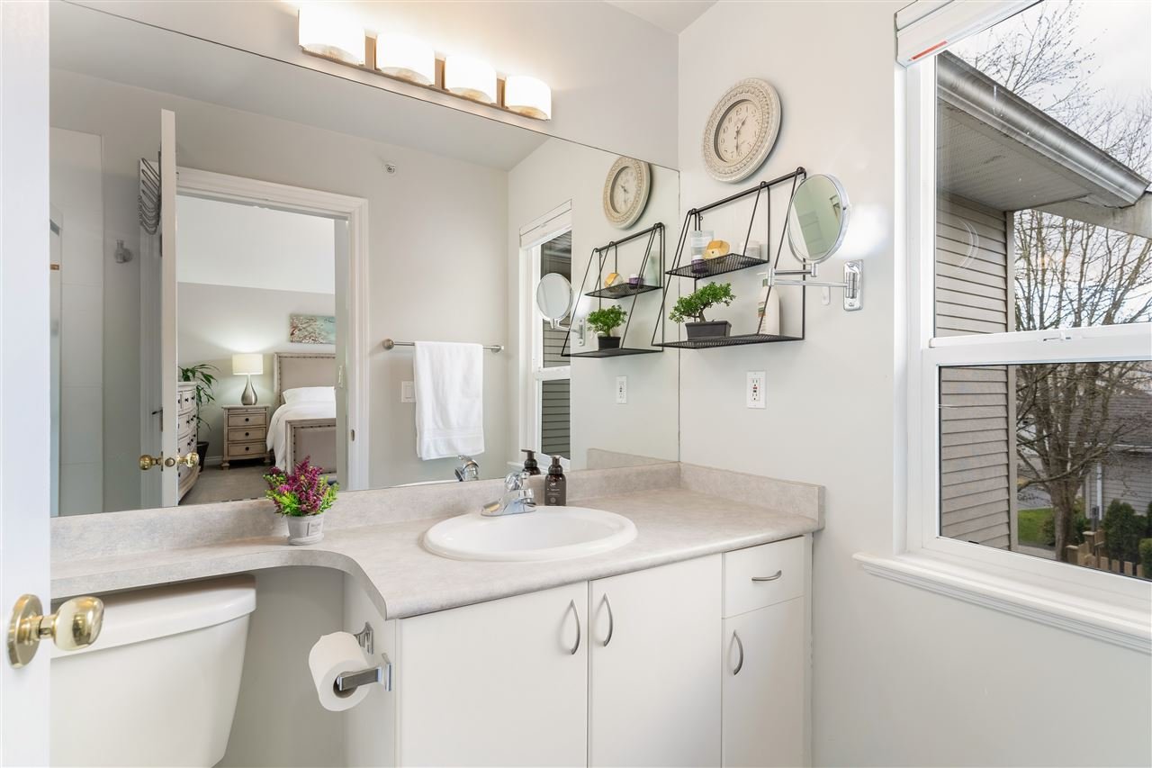25-6513 200 Street, Langley