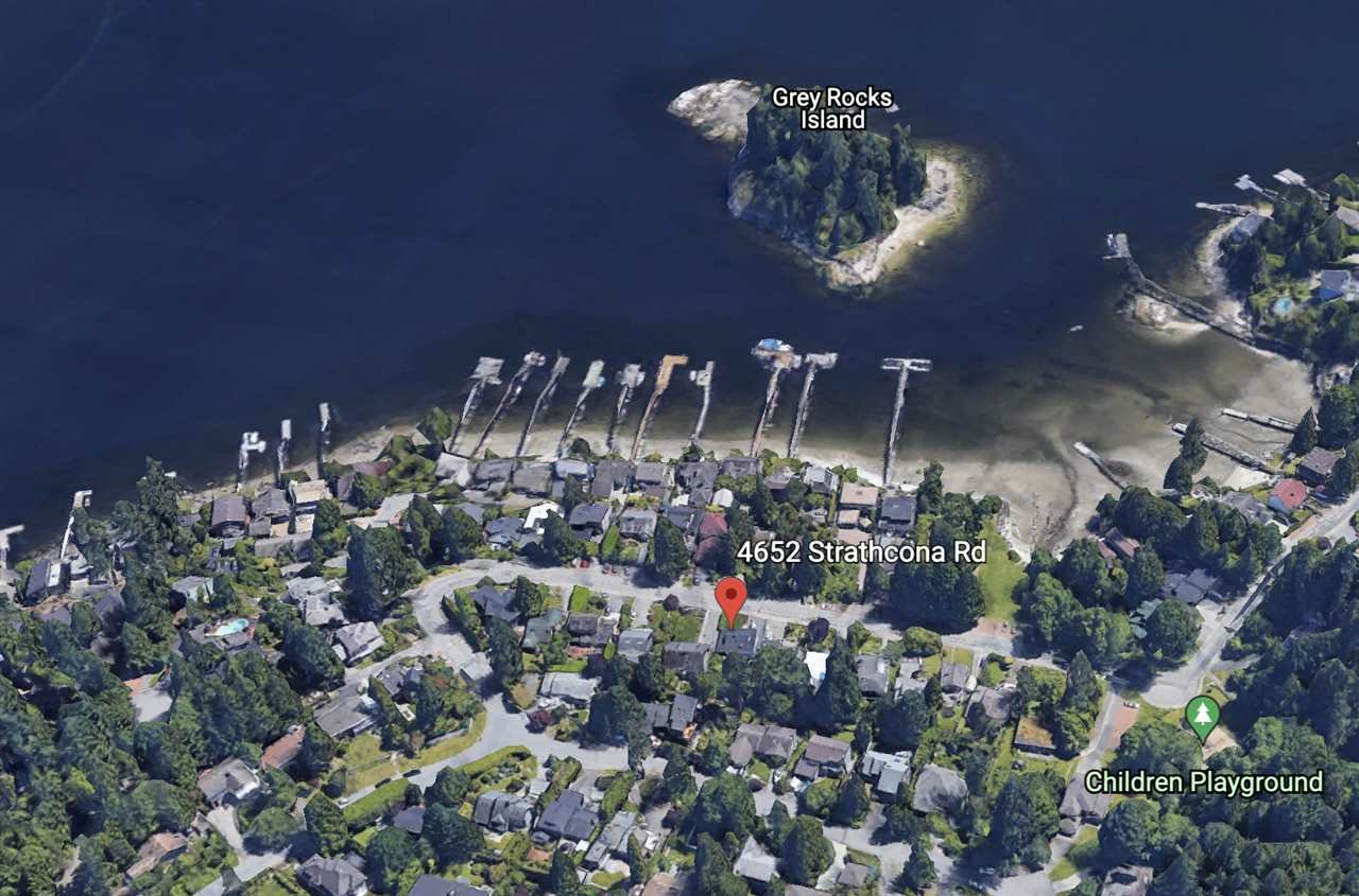 4652 Strathcona Rd