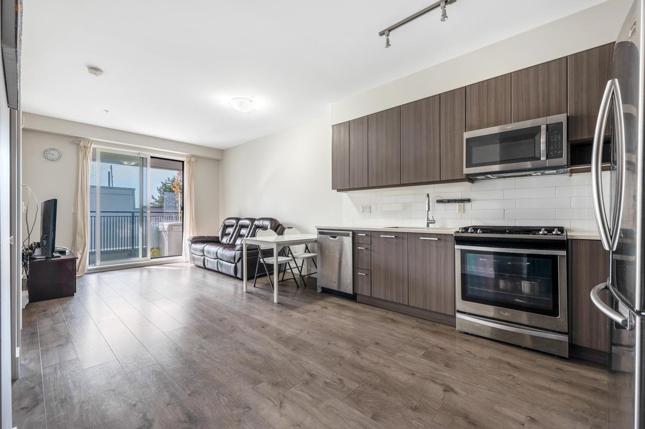 102-1306 5th Ave
