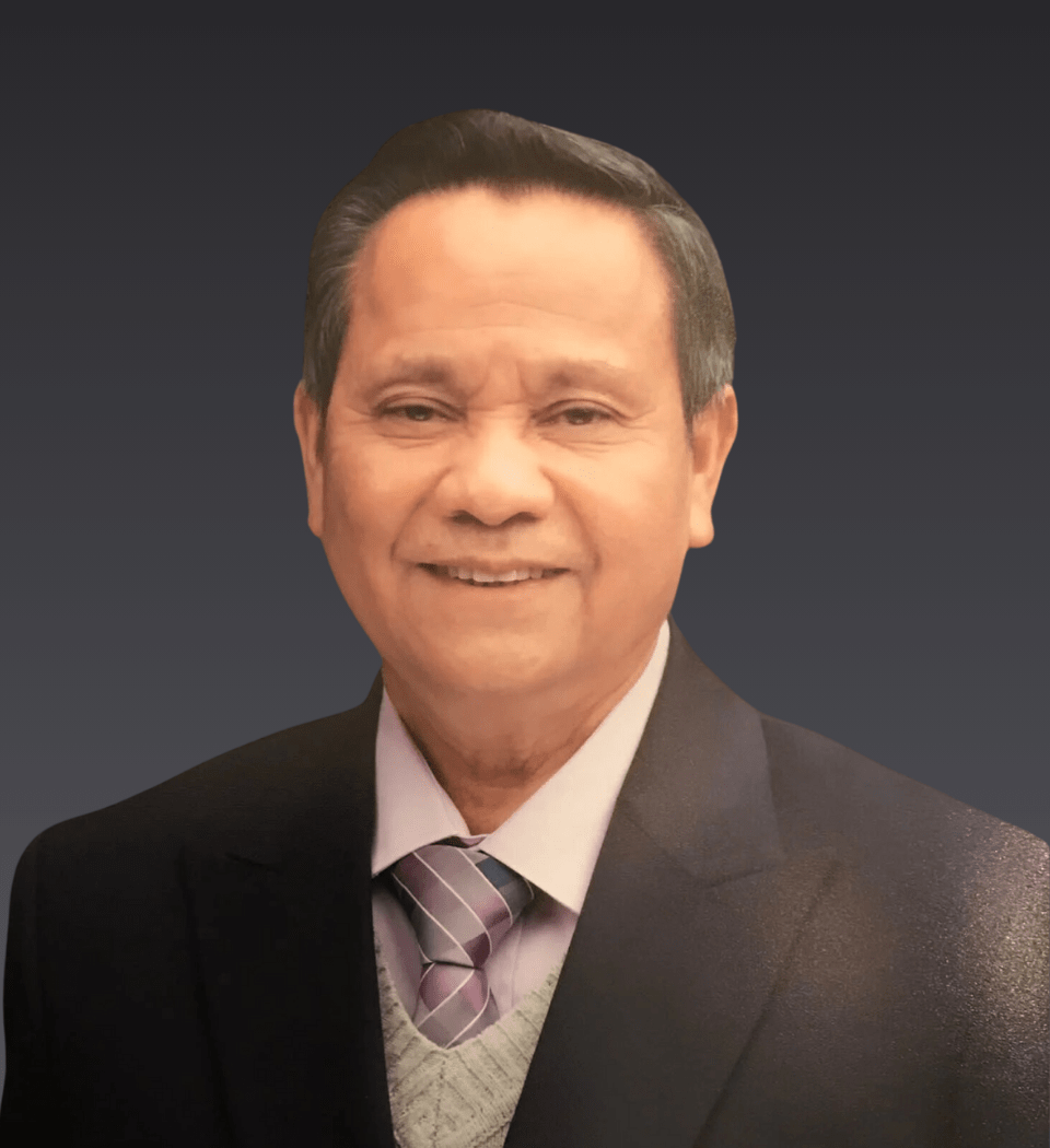 James (Jumnong)  Limpichareon