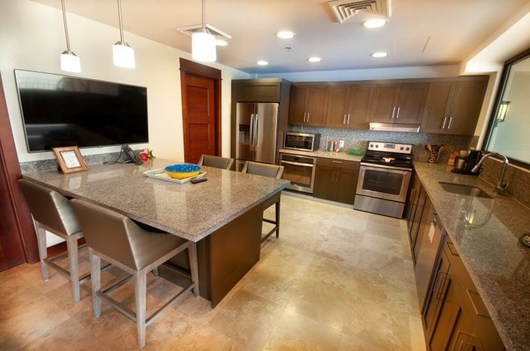Beachfront Casino Resort Penthouse, Jaco, Puntarenas