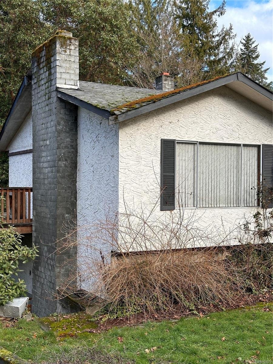 1138 2nd Ave
