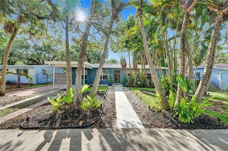 1454 SW 16th Ter