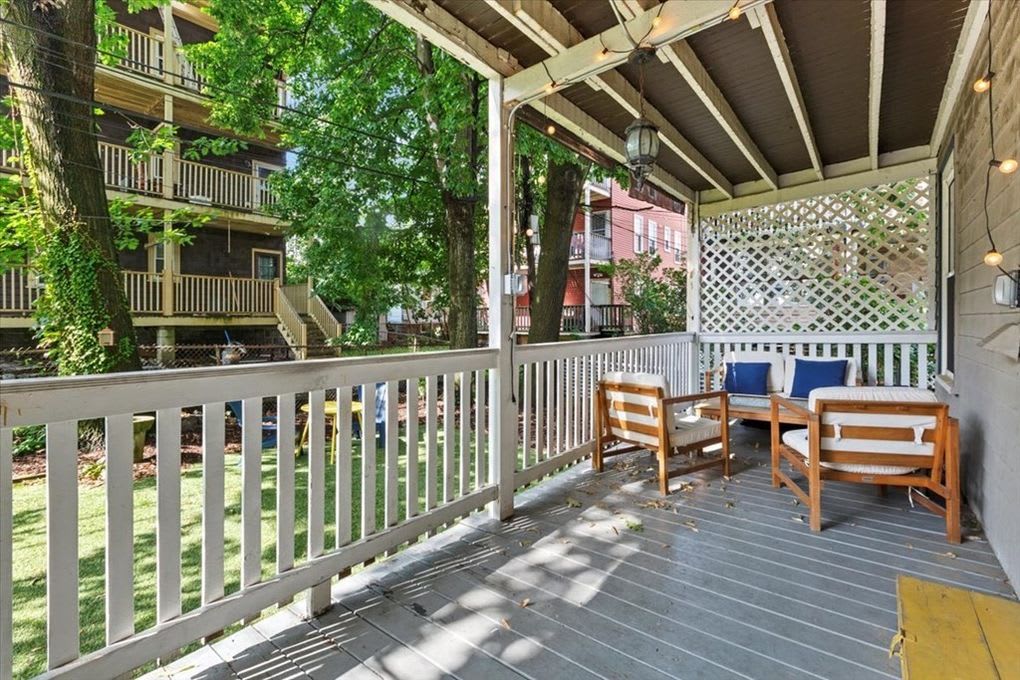 253 E Cottage #1