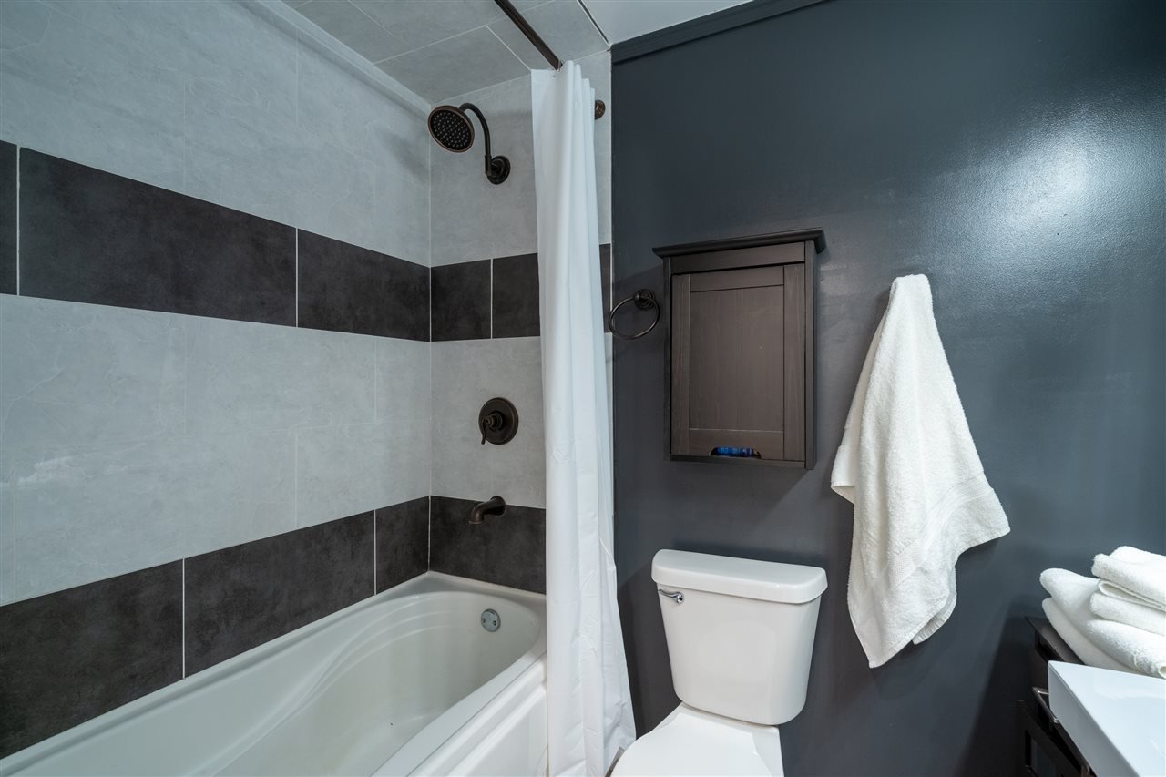 34-2978 Walton Ave