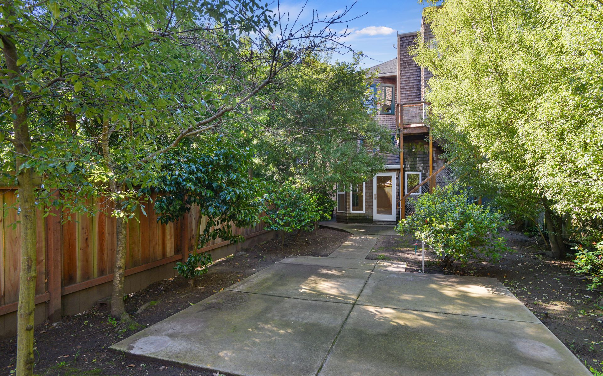 70-72 6th Ave