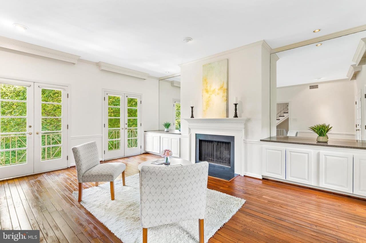 2128 Cathedral Ave NW - Buyer Represented
