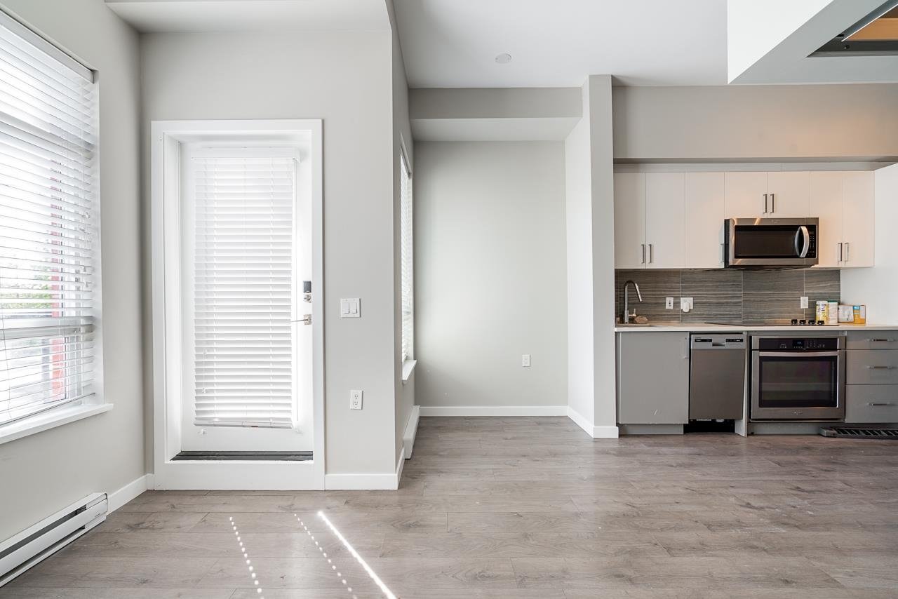 F104-20211 66 Ave