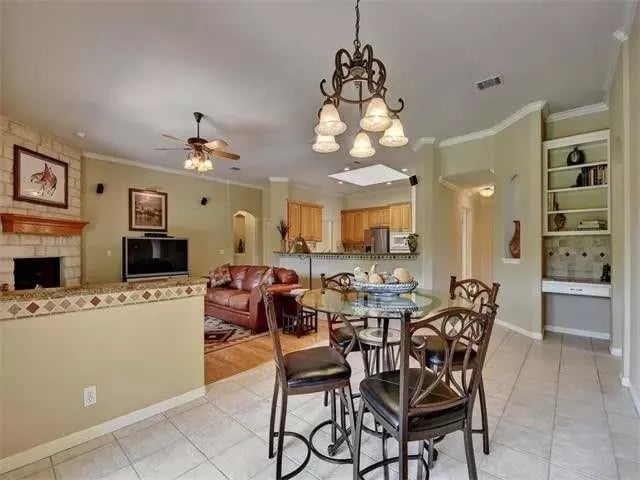 9401 Summer Sky Dr