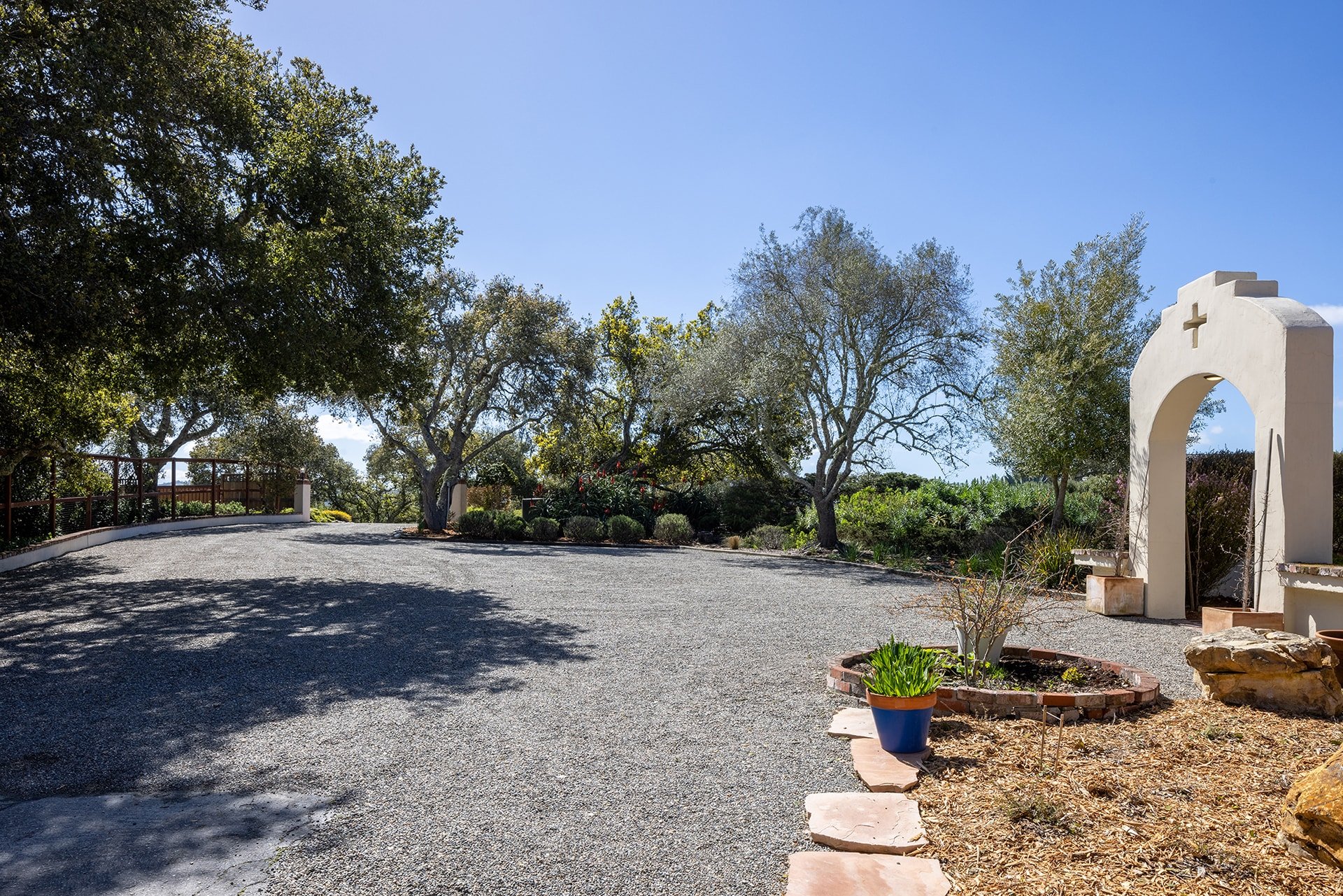 Serene Monterey Haven - 11975 Saddle Rd