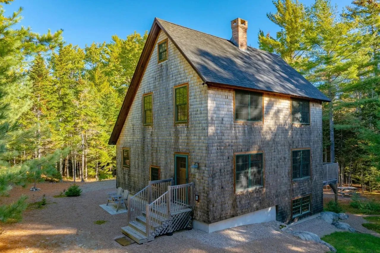 New Listing: 30 Ridgewood Lane, Mount Desert, ME 04660 – $735,000