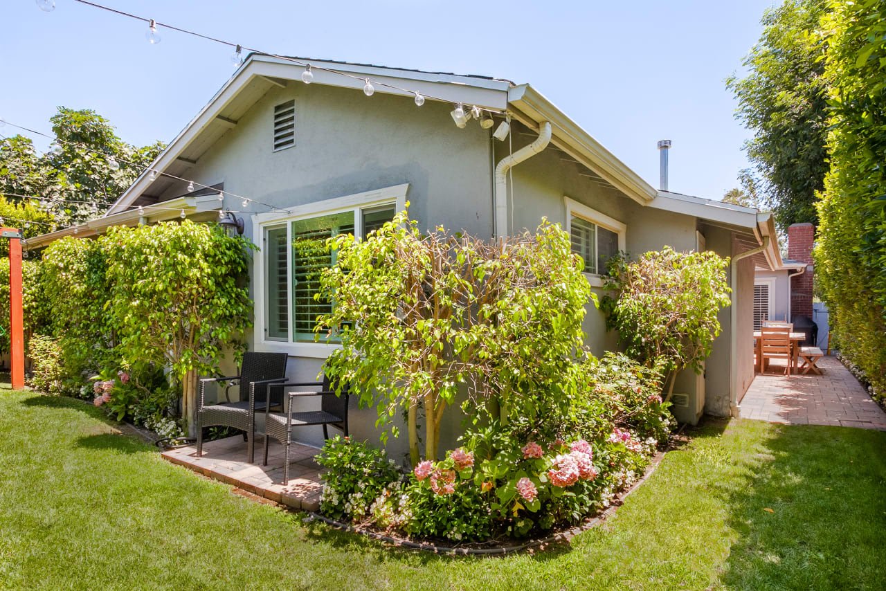 Remodeled Beverlywood Home
