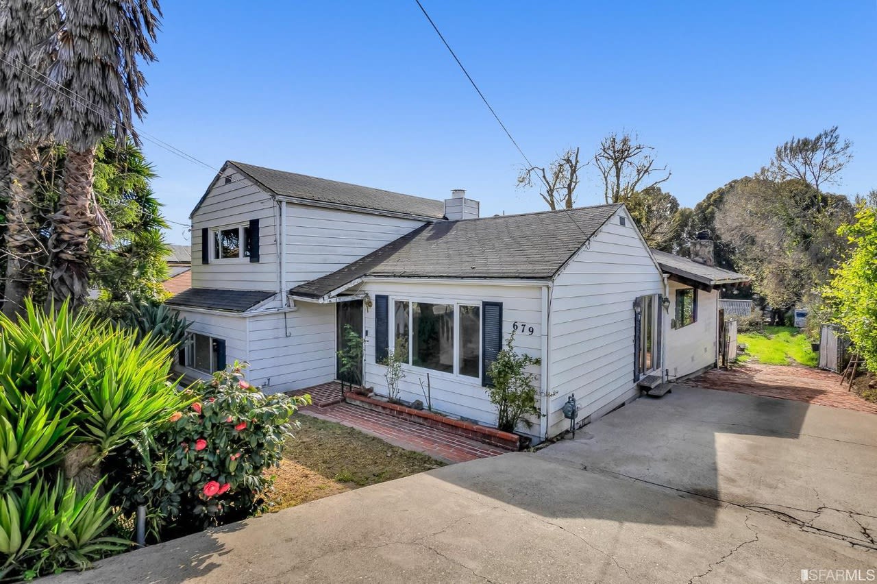 679 El Centro Rd
