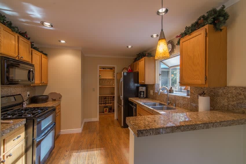 12802 Solvang Way