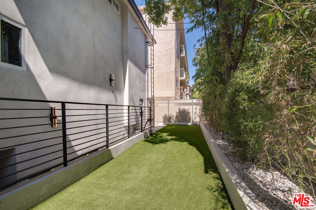 508 North Kings Road, Unit 3