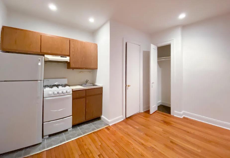 358 East 19th Street, Apt 2-R