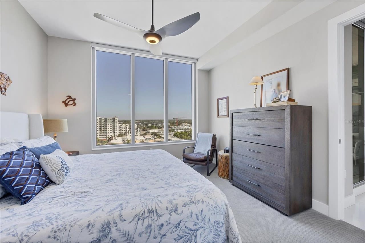 111 S Pineapple Ave #1020