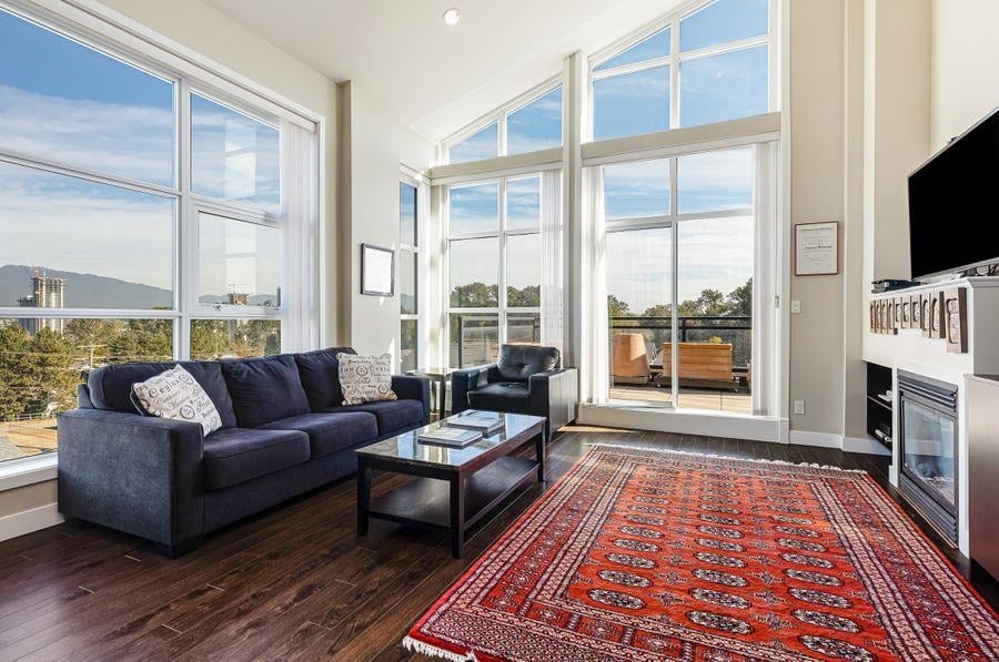 405-3255 Smith Ave