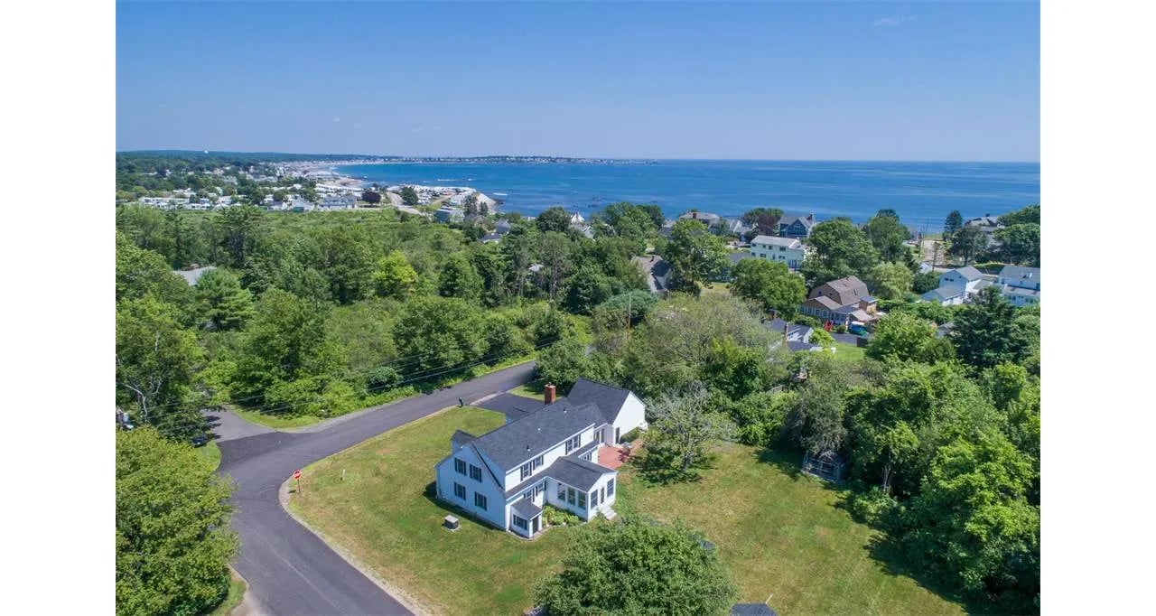 Home For Sale – 33 Eureka Avenue, York, Maine 03909