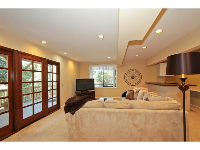 2820 Holiday Ct
