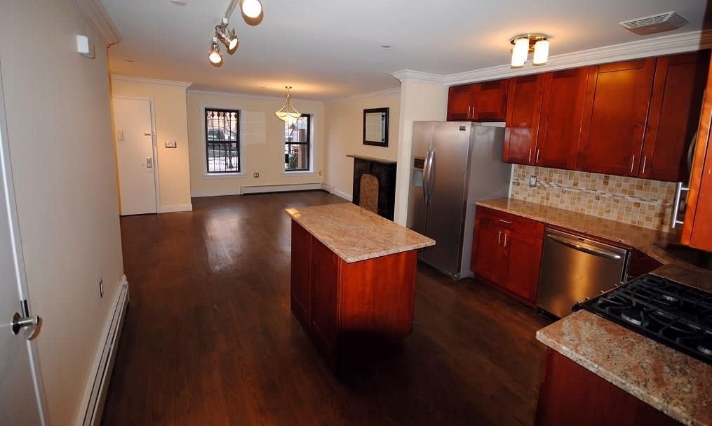 178a Stuyvesant Ave Unit: 1