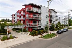 210-787 Tyee Rd