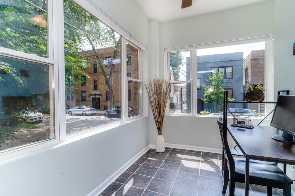 1648 W Waveland Ave #1E