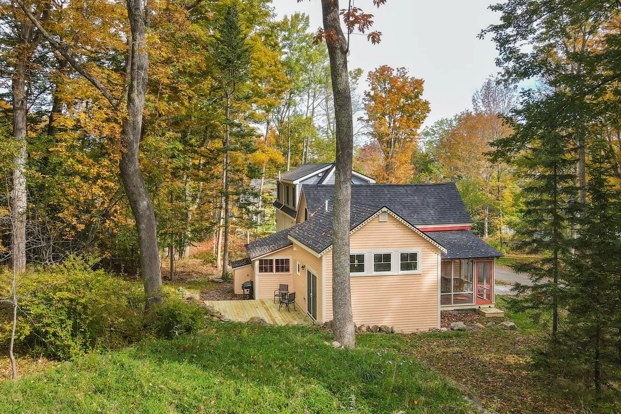 New Listing! 29 Griffin Street, Northport, Maine – $450,000