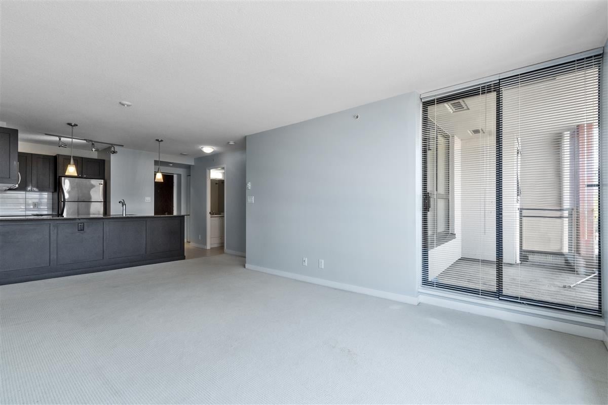 502-7225 Acorn Ave