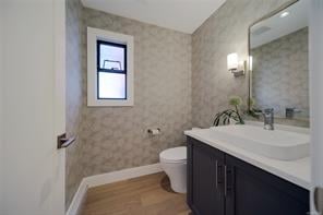 1021 St. Charles St, Victoria