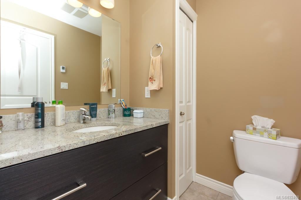 106-2038 Gatewood Rd, Sooke