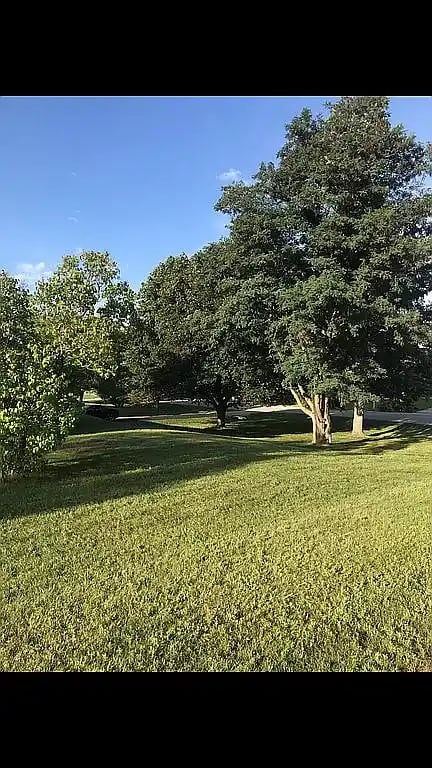 926 Valley View Dr