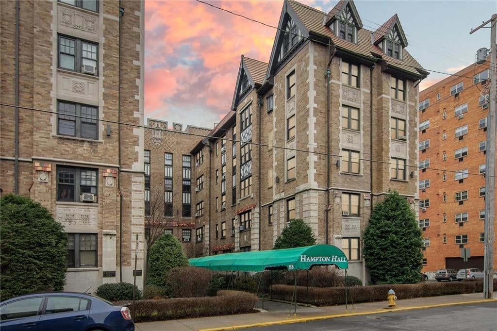 166 N Dithridge St Unit 2J  