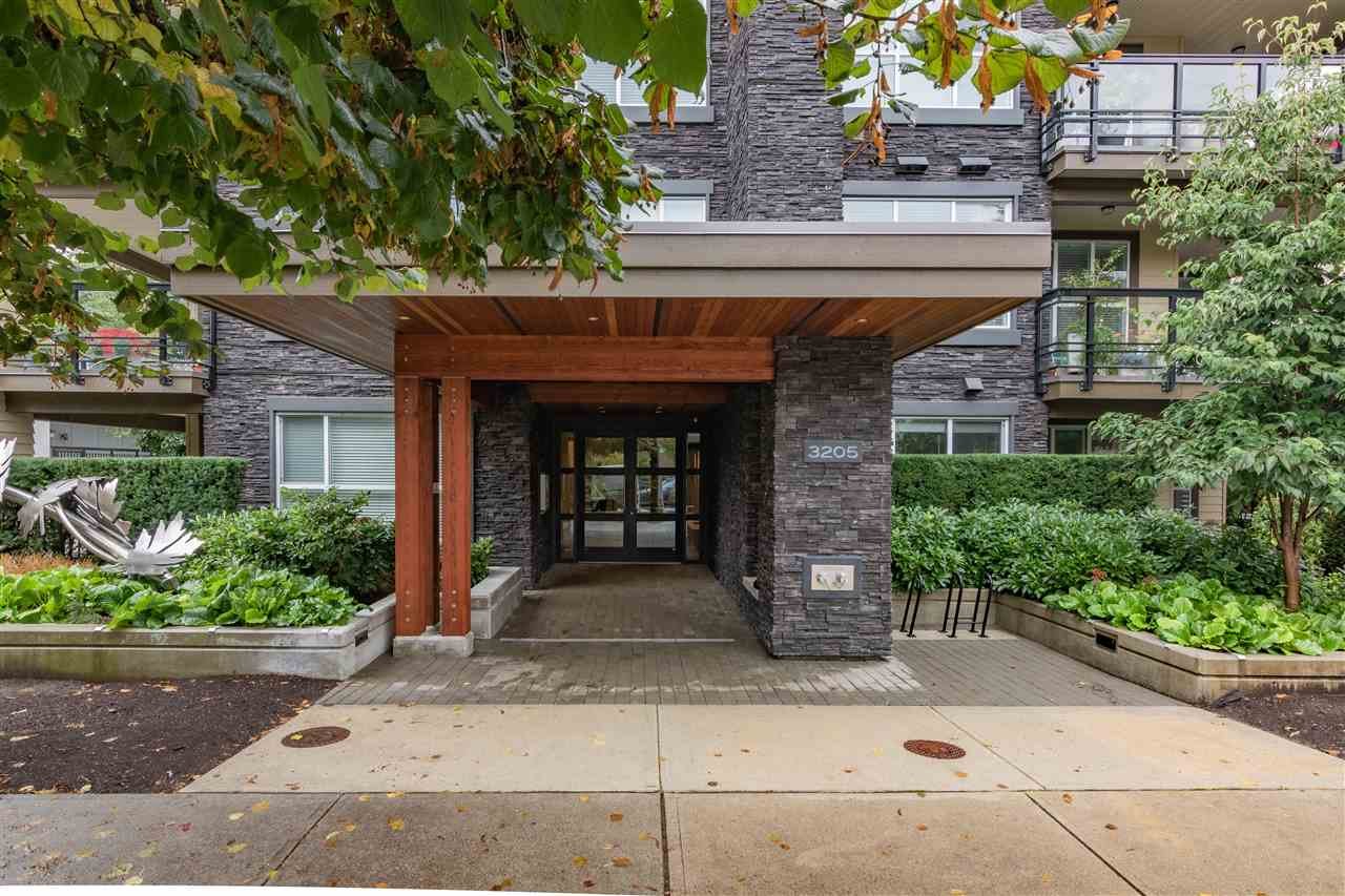 111-3205 Mountain Hwy