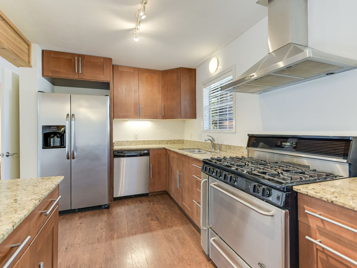 406 Rilla Vista Dr
