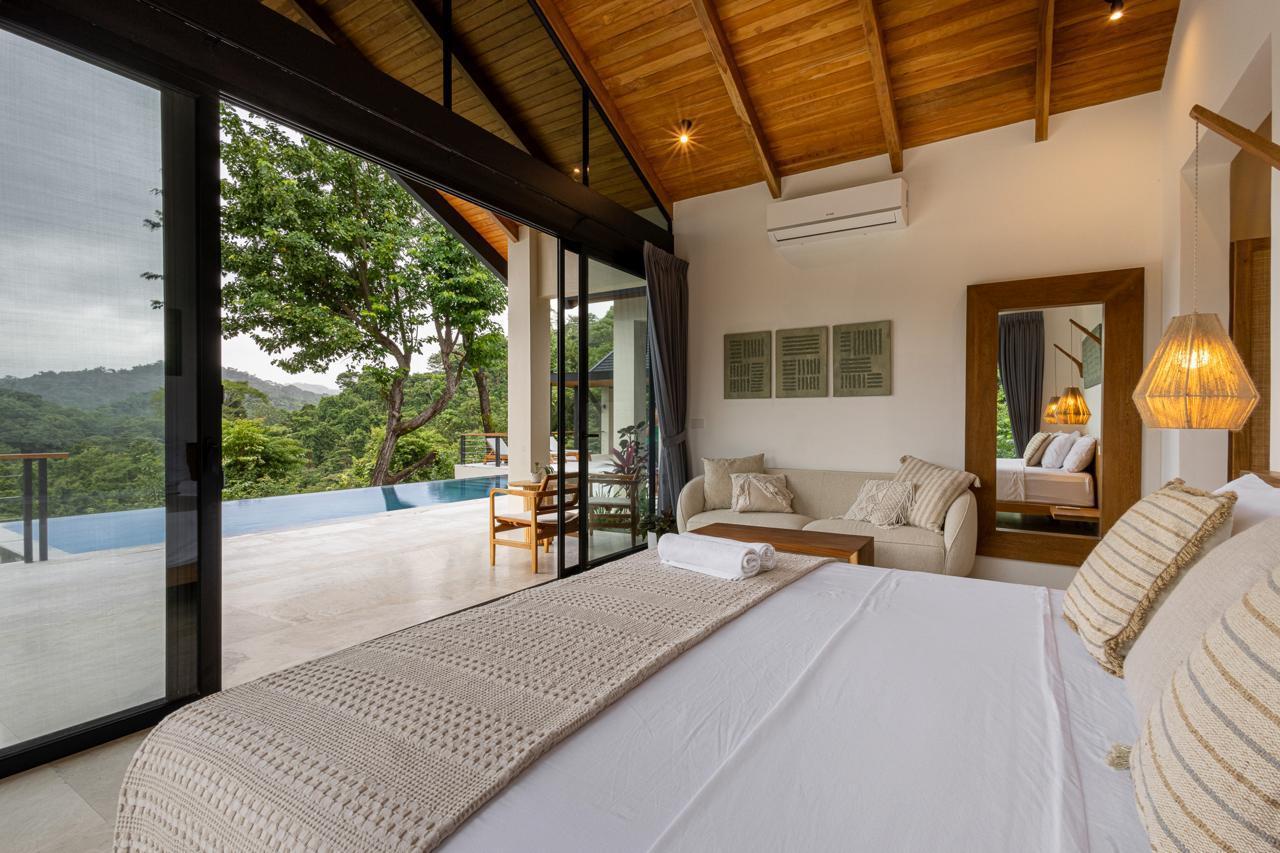 Sunset Oceanview Hillside Villa, Santa Teresa, Puntarenas