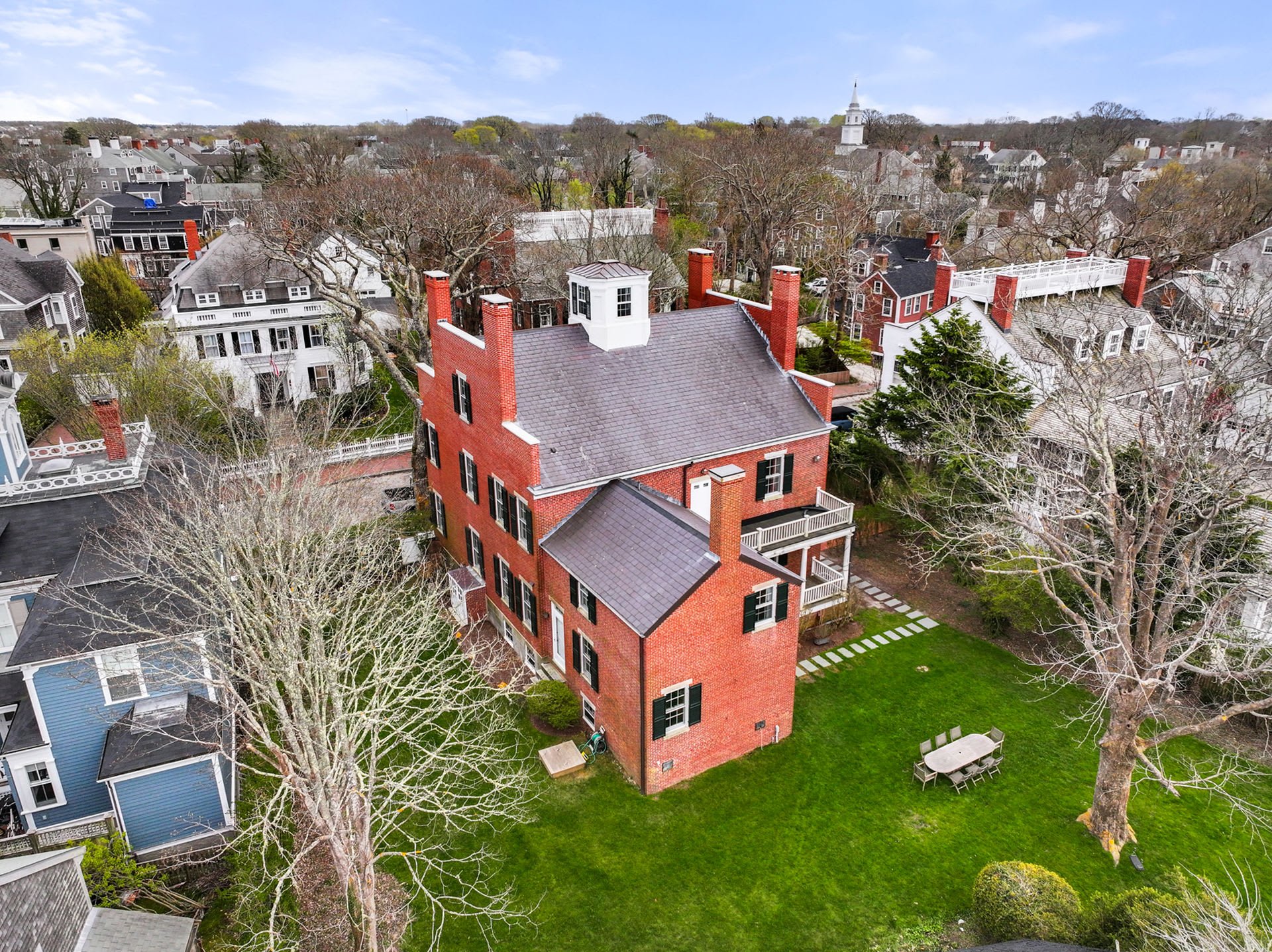 75 Main Street | Nantucket, MA 