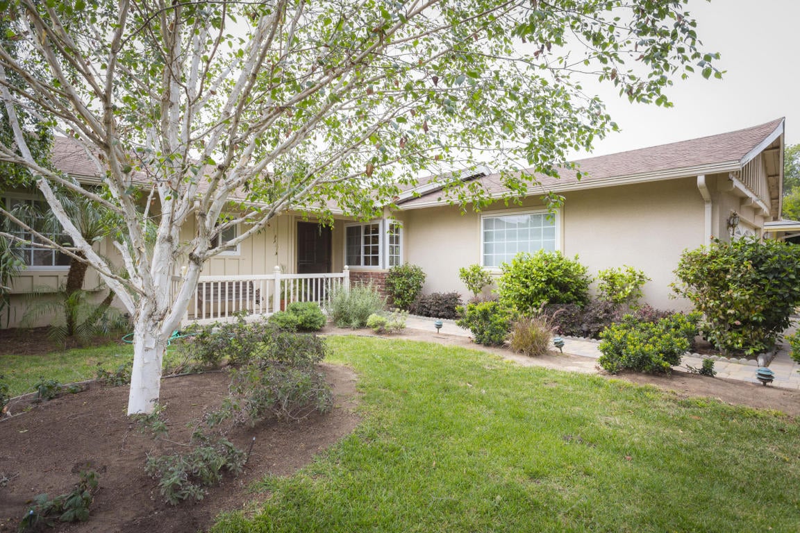 22 San Dimas Ave