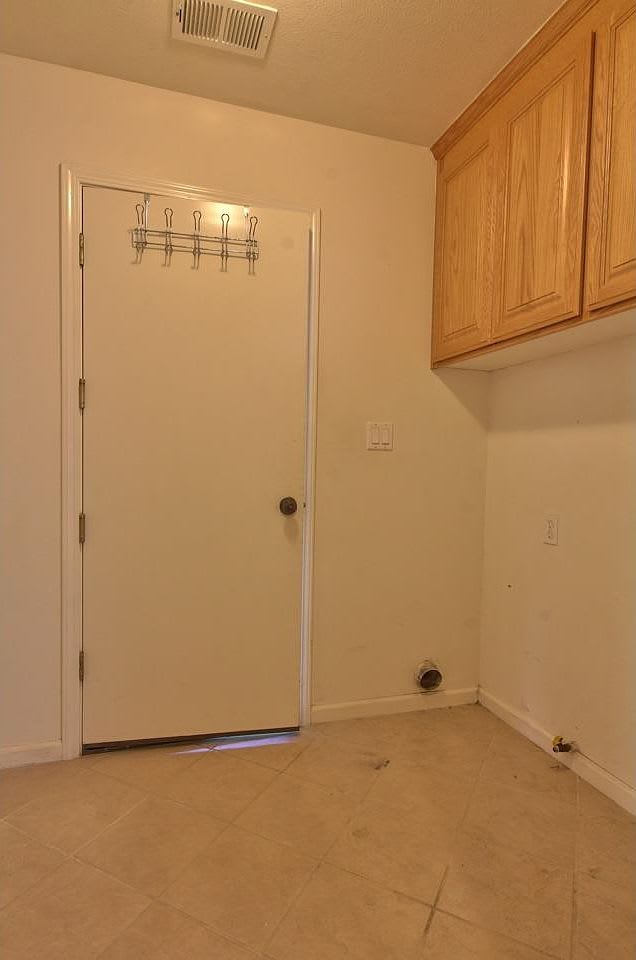 13 Wimbledon Cir