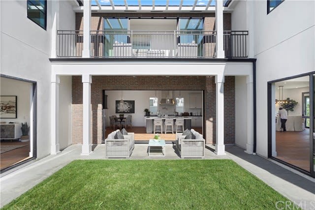 417 Holmwood, Newport Beach