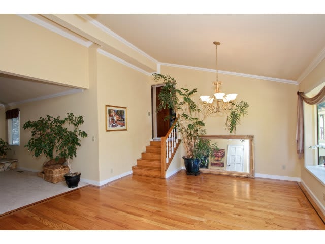 2820 Holiday Ct